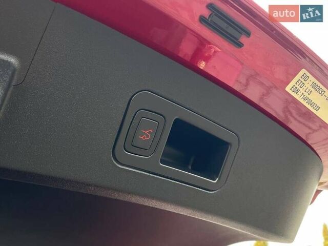 Червоний Тесла Модель С, об'ємом двигуна 0 л та пробігом 236 тис. км за 12999 $, фото 44 на Automoto.ua