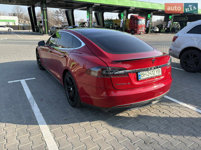 Красный Тесла Модель С, объемом двигателя 0 л и пробегом 102 тыс. км за 14700 $, фото 6 на Automoto.ua