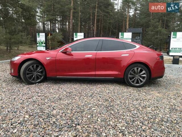 Красный Тесла Модель С, объемом двигателя 0 л и пробегом 353 тыс. км за 13400 $, фото 20 на Automoto.ua
