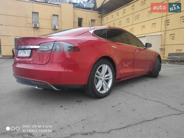 Красный Тесла Модель С, объемом двигателя 0 л и пробегом 248 тыс. км за 10500 $, фото 5 на Automoto.ua