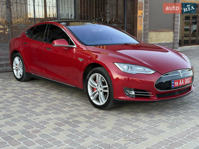 Красный Тесла Модель С, объемом двигателя 0 л и пробегом 116 тыс. км за 18500 $, фото 8 на Automoto.ua