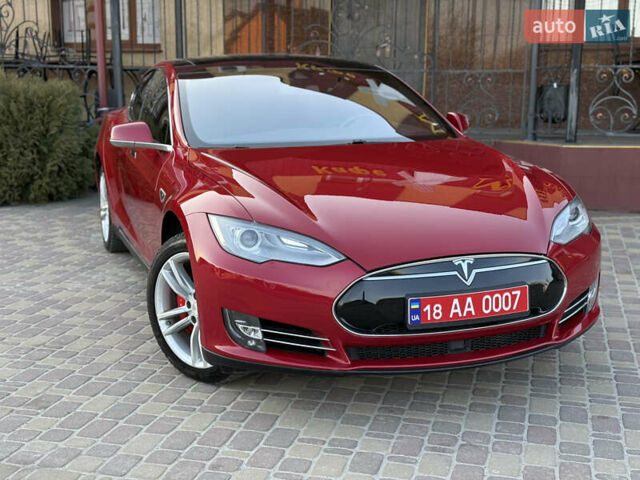 Красный Тесла Модель С, объемом двигателя 0 л и пробегом 116 тыс. км за 18500 $, фото 31 на Automoto.ua
