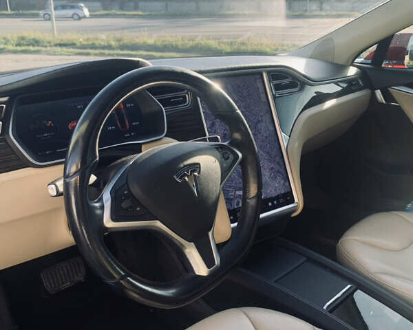 Червоний Тесла Модель С, об'ємом двигуна 0 л та пробігом 184 тис. км за 17300 $, фото 15 на Automoto.ua