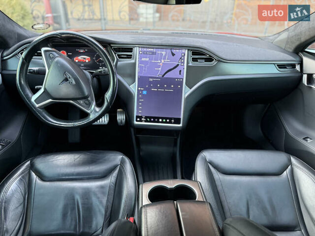 Красный Тесла Модель С, объемом двигателя 0 л и пробегом 116 тыс. км за 18500 $, фото 78 на Automoto.ua