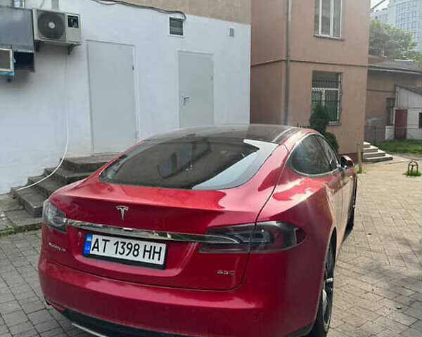 Красный Тесла Модель С, объемом двигателя 0 л и пробегом 234 тыс. км за 12300 $, фото 2 на Automoto.ua