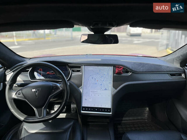 Красный Тесла Модель С, объемом двигателя 0 л и пробегом 118 тыс. км за 22500 $, фото 14 на Automoto.ua