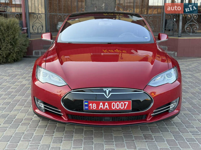 Красный Тесла Модель С, объемом двигателя 0 л и пробегом 116 тыс. км за 18500 $, фото 24 на Automoto.ua