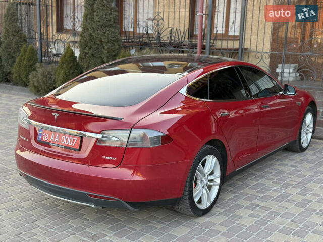 Красный Тесла Модель С, объемом двигателя 0 л и пробегом 116 тыс. км за 18500 $, фото 68 на Automoto.ua