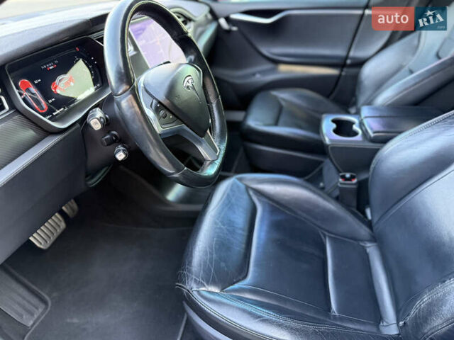 Красный Тесла Модель С, объемом двигателя 0 л и пробегом 116 тыс. км за 18500 $, фото 45 на Automoto.ua