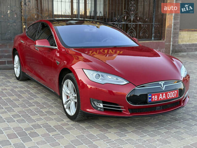 Красный Тесла Модель С, объемом двигателя 0 л и пробегом 116 тыс. км за 18500 $, фото 9 на Automoto.ua
