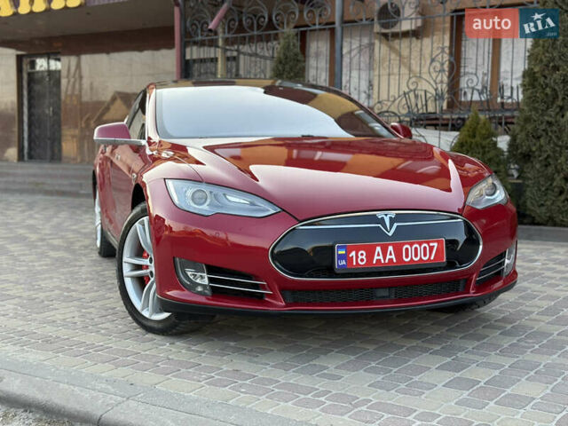 Красный Тесла Модель С, объемом двигателя 0 л и пробегом 116 тыс. км за 18500 $, фото 54 на Automoto.ua