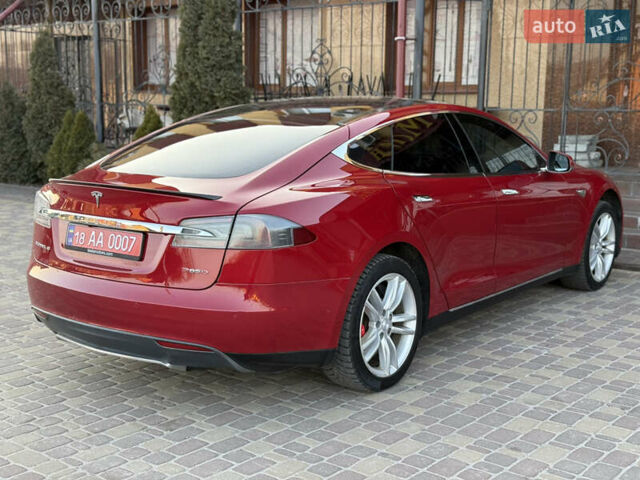 Красный Тесла Модель С, объемом двигателя 0 л и пробегом 116 тыс. км за 18500 $, фото 70 на Automoto.ua