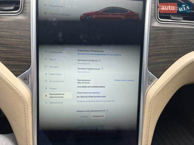 Красный Тесла Модель С, объемом двигателя 0 л и пробегом 176 тыс. км за 20000 $, фото 14 на Automoto.ua