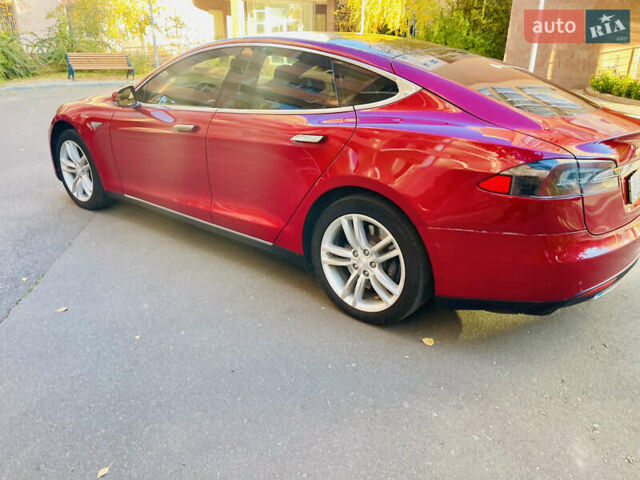 Червоний Тесла Модель С, об'ємом двигуна 0 л та пробігом 80 тис. км за 12800 $, фото 13 на Automoto.ua