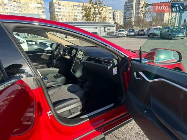 Красный Тесла Модель С, объемом двигателя 0 л и пробегом 108 тыс. км за 13900 $, фото 37 на Automoto.ua