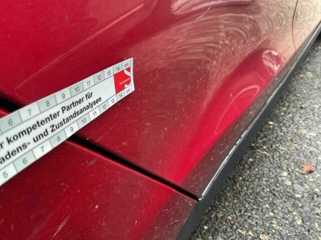 Красный Тесла Модель С, объемом двигателя 0 л и пробегом 322 тыс. км за 9990 $, фото 19 на Automoto.ua