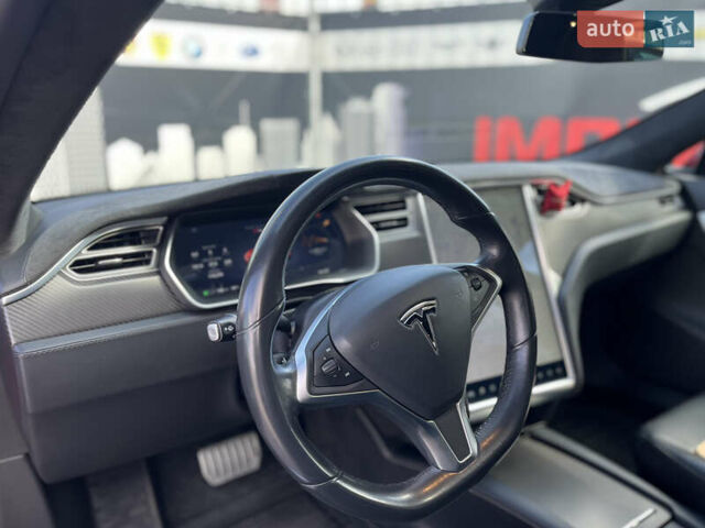 Красный Тесла Модель С, объемом двигателя 0 л и пробегом 118 тыс. км за 22500 $, фото 17 на Automoto.ua