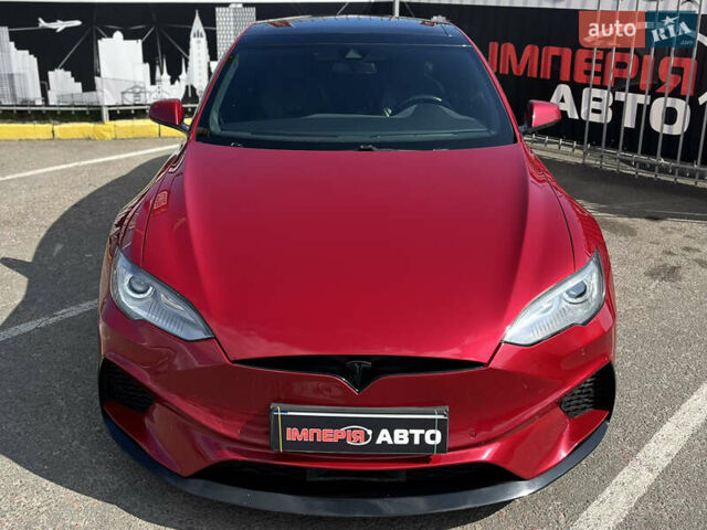 Красный Тесла Модель С, объемом двигателя 0 л и пробегом 118 тыс. км за 22500 $, фото 2 на Automoto.ua