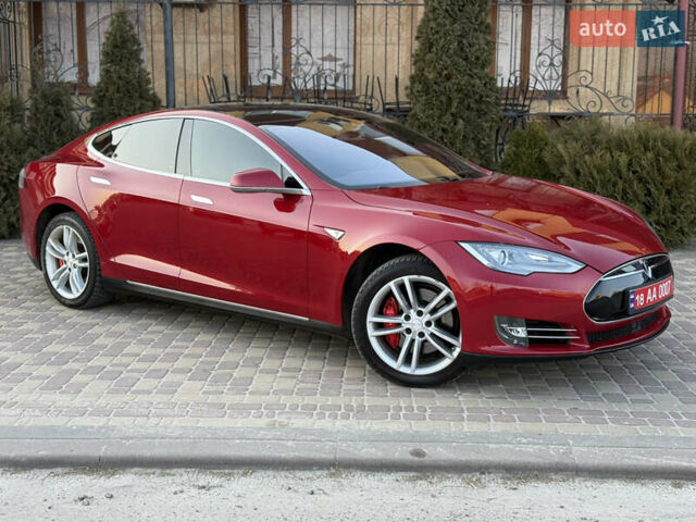 Красный Тесла Модель С, объемом двигателя 0 л и пробегом 116 тыс. км за 18500 $, фото 60 на Automoto.ua