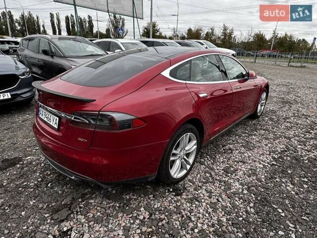 Красный Тесла Модель С, объемом двигателя 0 л и пробегом 88 тыс. км за 15900 $, фото 3 на Automoto.ua