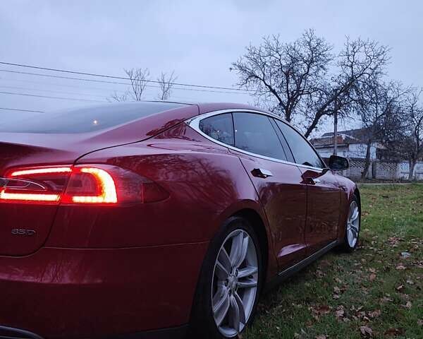 Красный Тесла Модель С, объемом двигателя 0 л и пробегом 274 тыс. км за 14900 $, фото 4 на Automoto.ua