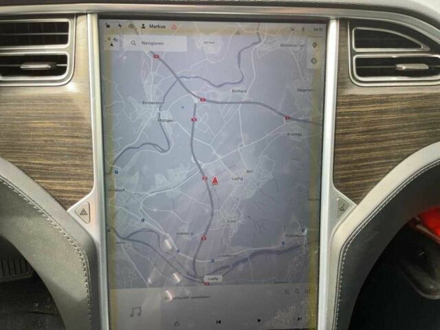 Красный Тесла Модель С, объемом двигателя 0 л и пробегом 322 тыс. км за 9990 $, фото 7 на Automoto.ua