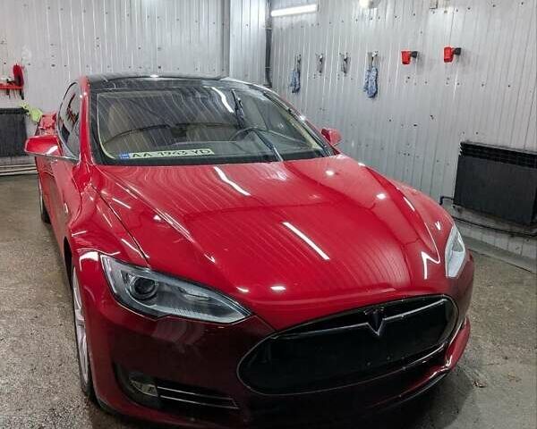 Червоний Тесла Модель С, об'ємом двигуна 0 л та пробігом 263 тис. км за 13500 $, фото 2 на Automoto.ua