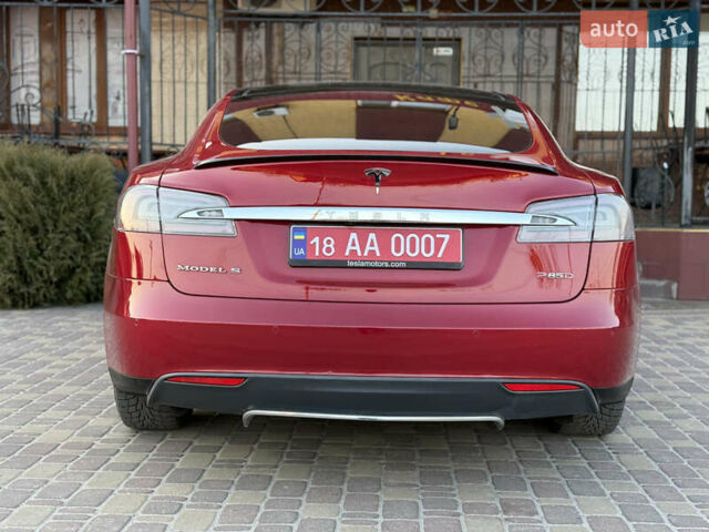 Красный Тесла Модель С, объемом двигателя 0 л и пробегом 116 тыс. км за 18500 $, фото 61 на Automoto.ua