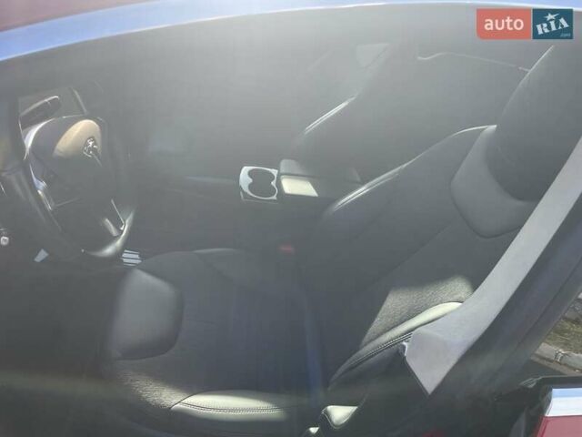 Красный Тесла Модель С, объемом двигателя 0 л и пробегом 108 тыс. км за 13900 $, фото 26 на Automoto.ua