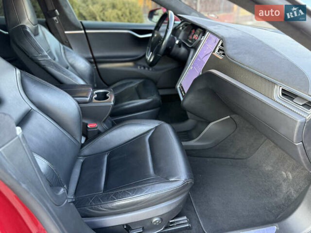 Красный Тесла Модель С, объемом двигателя 0 л и пробегом 116 тыс. км за 18500 $, фото 47 на Automoto.ua