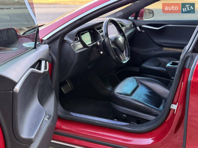 Красный Тесла Модель С, объемом двигателя 0 л и пробегом 116 тыс. км за 18500 $, фото 11 на Automoto.ua