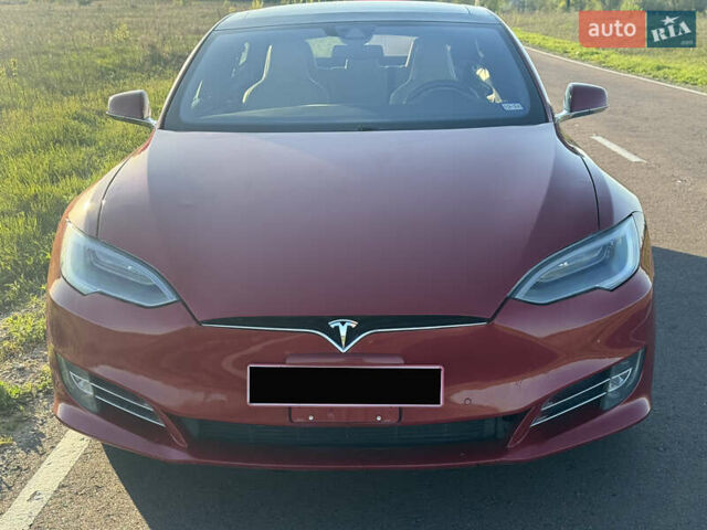 Красный Тесла Модель С, объемом двигателя 0 л и пробегом 285 тыс. км за 15555 $, фото 9 на Automoto.ua
