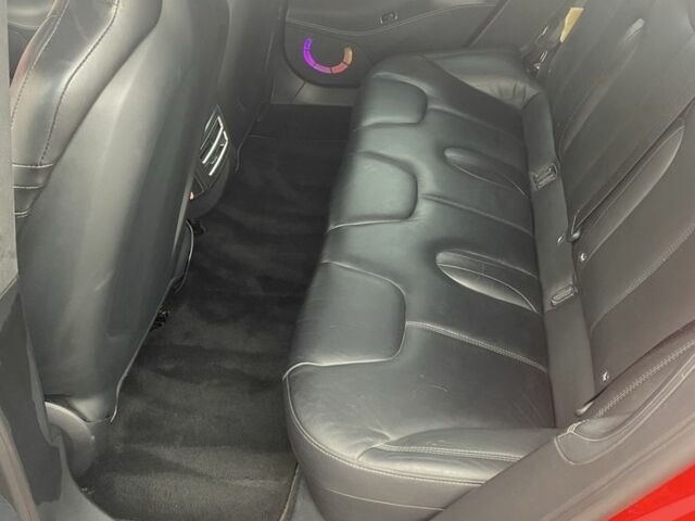 Червоний Тесла Модель С, об'ємом двигуна 0 л та пробігом 159 тис. км за 14999 $, фото 7 на Automoto.ua