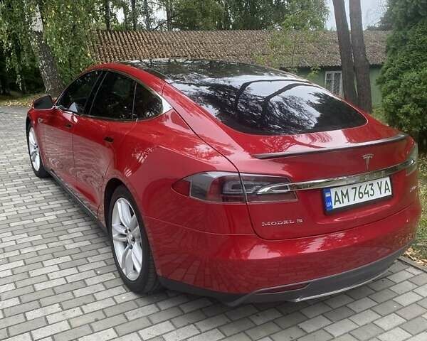 Червоний Тесла Модель С, об'ємом двигуна 0 л та пробігом 159 тис. км за 14999 $, фото 2 на Automoto.ua