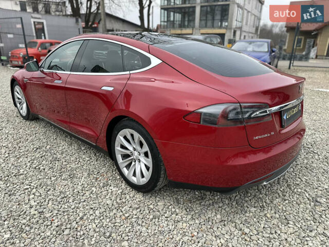 Красный Тесла Модель С, объемом двигателя 0 л и пробегом 198 тыс. км за 16500 $, фото 9 на Automoto.ua