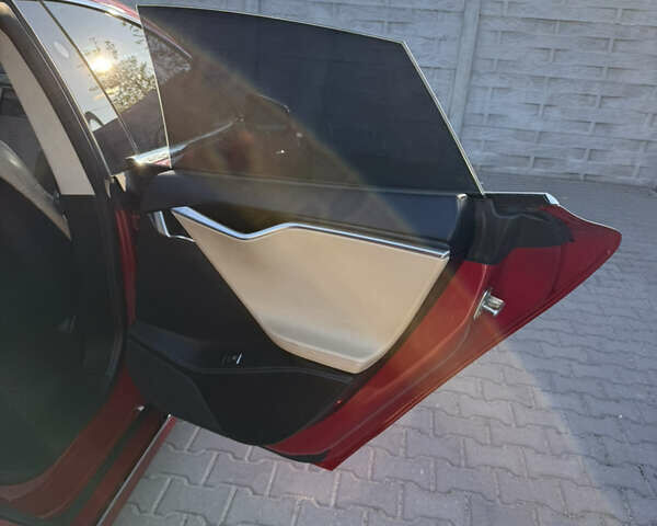 Тесла Модель С 2016 у Белой Церкве на Automoto.ua Червоний Тесла Модель С, об'ємом двигуна 0 л та пробігом 135 тис. км за 17900 $, фото 20 на Automoto.ua