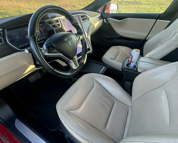 Красный Тесла Модель С, объемом двигателя 0 л и пробегом 285 тыс. км за 15555 $, фото 21 на Automoto.ua