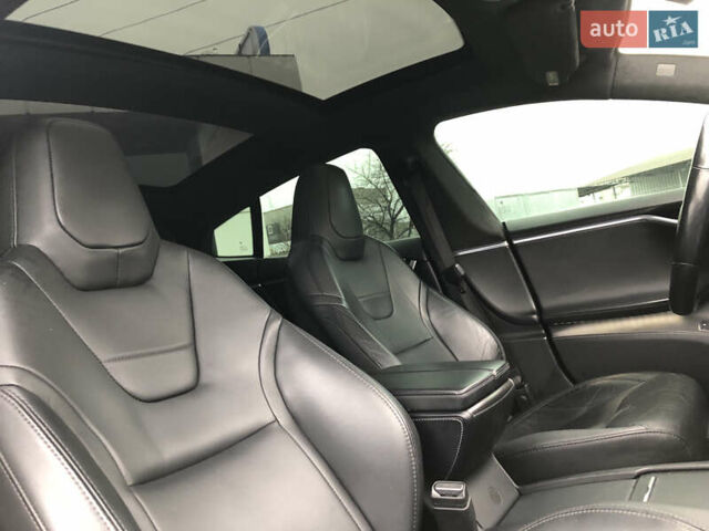 Червоний Тесла Модель С, об'ємом двигуна 0 л та пробігом 160 тис. км за 16900 $, фото 20 на Automoto.ua