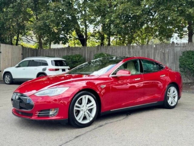 Червоний Тесла Модель С, об'ємом двигуна 0 л та пробігом 76 тис. км за 7800 $, фото 2 на Automoto.ua