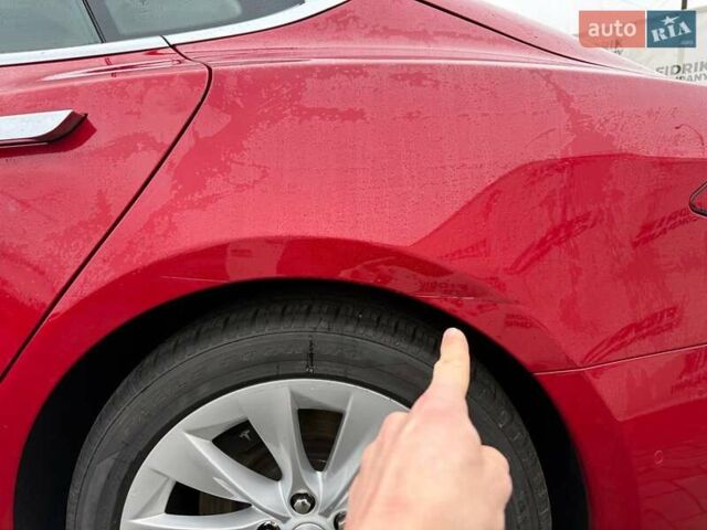 Красный Тесла Модель С, объемом двигателя 0 л и пробегом 157 тыс. км за 9800 $, фото 14 на Automoto.ua