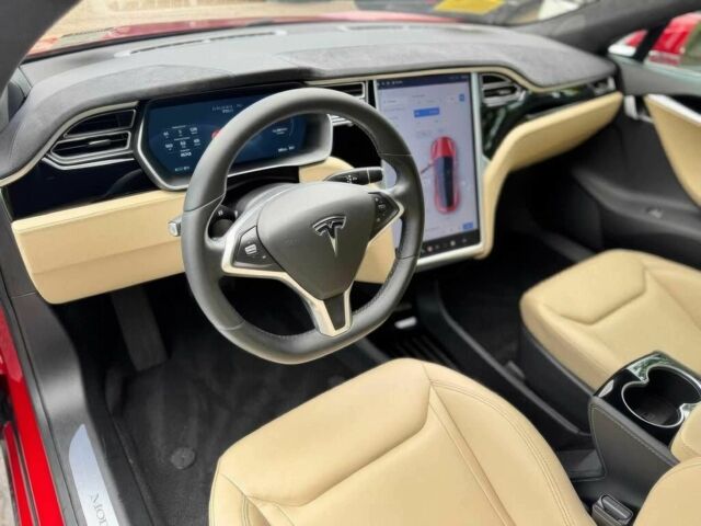 Червоний Тесла Модель С, об'ємом двигуна 0 л та пробігом 76 тис. км за 7800 $, фото 6 на Automoto.ua