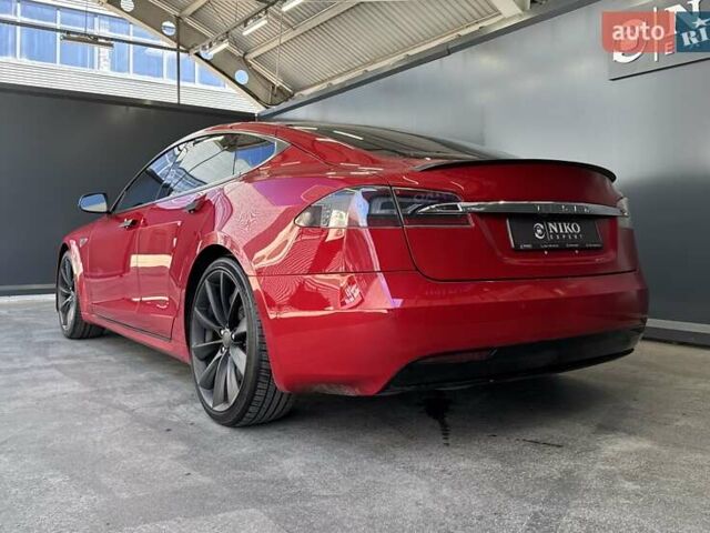 Красный Тесла Модель С, объемом двигателя 0 л и пробегом 234 тыс. км за 16300 $, фото 12 на Automoto.ua
