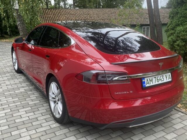 Червоний Тесла Модель С, об'ємом двигуна 0 л та пробігом 159 тис. км за 14999 $, фото 3 на Automoto.ua