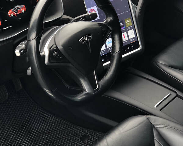 Червоний Тесла Модель С, об'ємом двигуна 0 л та пробігом 160 тис. км за 16900 $, фото 17 на Automoto.ua