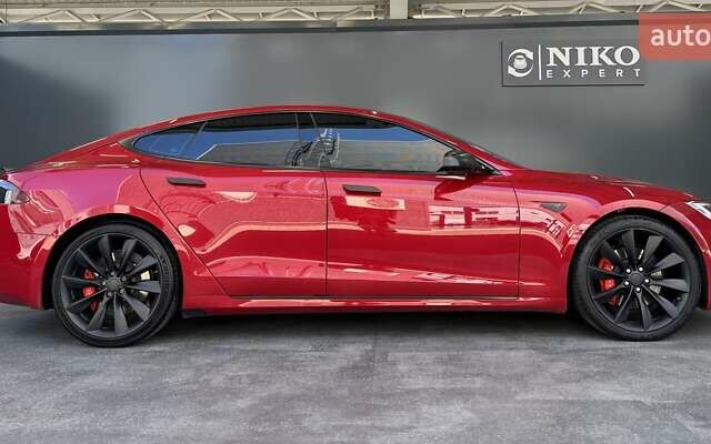 Красный Тесла Модель С, объемом двигателя 0 л и пробегом 234 тыс. км за 16300 $, фото 22 на Automoto.ua