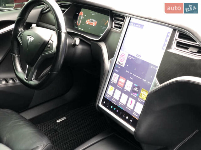 Червоний Тесла Модель С, об'ємом двигуна 0 л та пробігом 160 тис. км за 16900 $, фото 24 на Automoto.ua