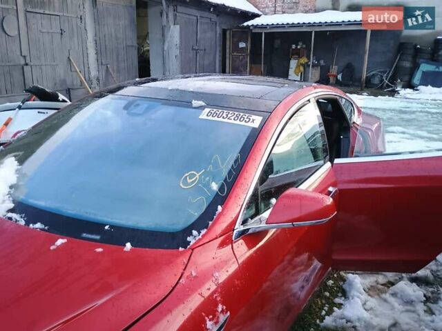 Красный Тесла Модель С, объемом двигателя 0 л и пробегом 237 тыс. км за 13500 $, фото 21 на Automoto.ua