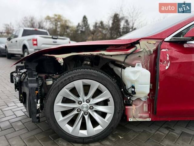 Красный Тесла Модель С, объемом двигателя 0 л и пробегом 157 тыс. км за 9800 $, фото 8 на Automoto.ua
