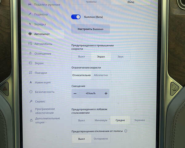 Червоний Тесла Модель С, об'ємом двигуна 0 л та пробігом 82 тис. км за 16500 $, фото 43 на Automoto.ua