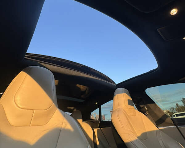 Красный Тесла Модель С, объемом двигателя 0 л и пробегом 91 тыс. км за 17000 $, фото 29 на Automoto.ua